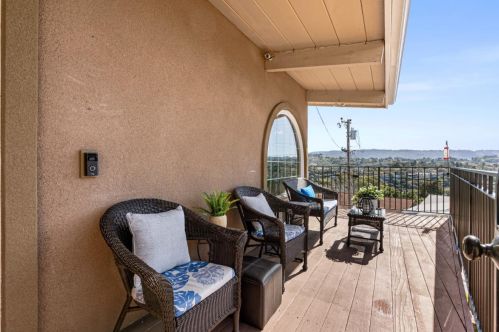 2440 Lincoln Ave, Belmont CA  94002-1424 exterior