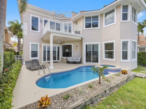 5510 Harbor Village Dr, Vero Beach FL  32967-7369 exterior