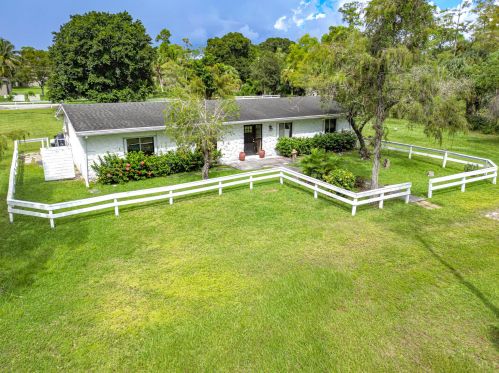611 Rambling Dr Cir, West Palm Beach FL  33414-5039 exterior