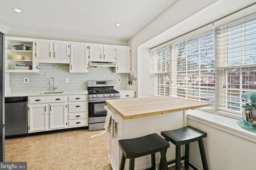 2770 Hyson Ln, Falls Church VA  22043-3522 exterior