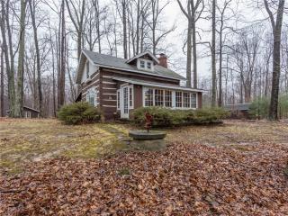 1034 Hornettown Rd, Morgantown, IN 46160-8617
