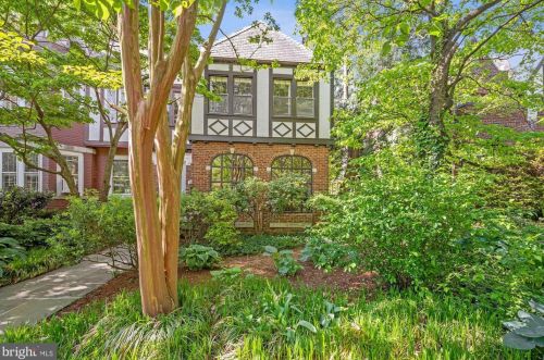 3614 Van Ness St, Washington, DC 20008-3129