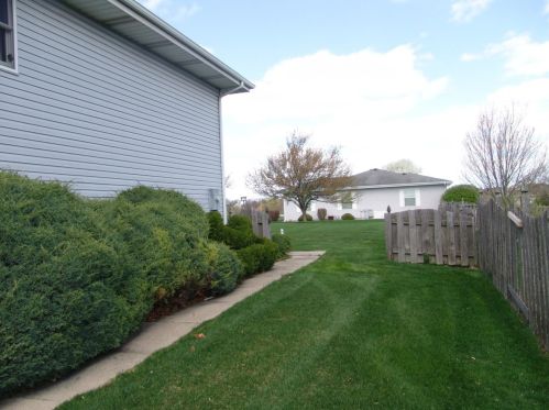 11722 Magoun Dr, Dyer IN  46373-9271 exterior