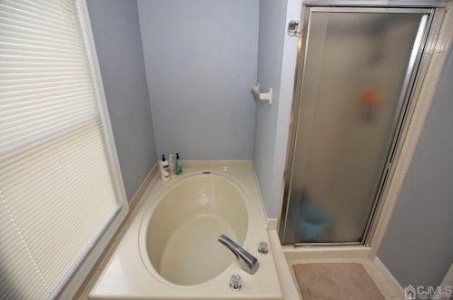 101 Van Liew Ct, East Brunswick NJ  08816-5695 exterior