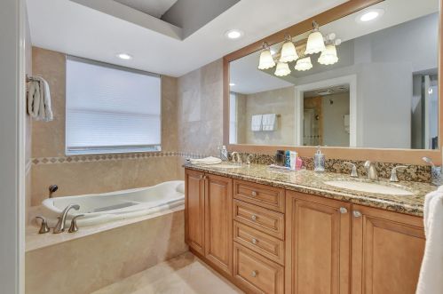 2112 53rd St, Boca Raton FL 33496-3477 exterior