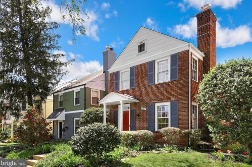 5346 42nd Pl, Washington, DC 20015-1936