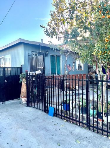 1738 144th St, Gardena, CA 90247-2305