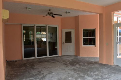 519 Laurel Rd, Nokomis FL  34275-5243 exterior