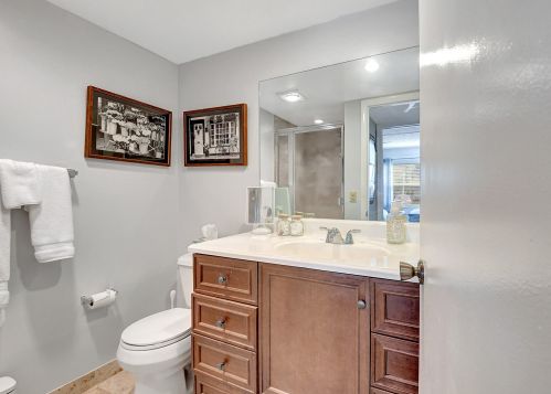 828 Flanders R, Delray Beach FL  33484-5335 exterior