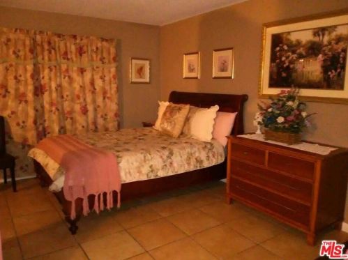 11220 Palm Dr, Desert Hot Springs CA 92240-2598 exterior