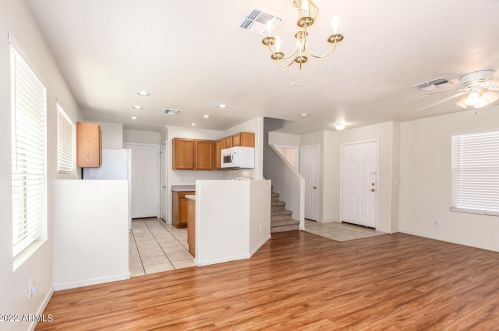 9551 81 Dr, Peoria AZ  85345-3111 exterior