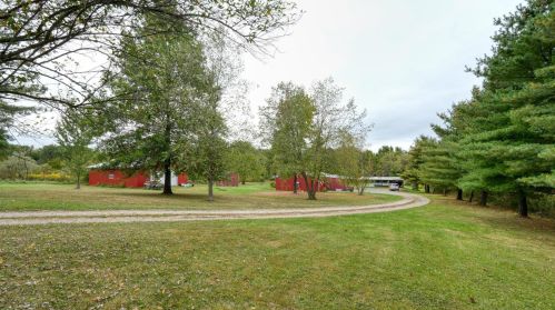 26718 Armstrong Rd, Laurelville OH  43135-9716 exterior