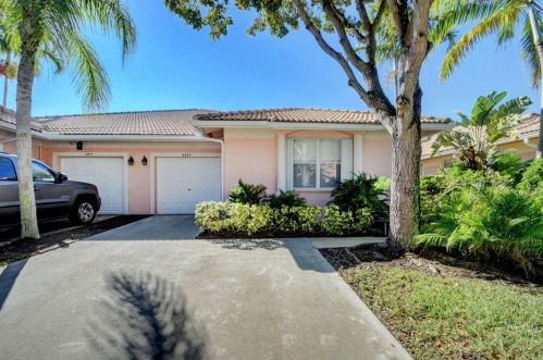 2520 Coral Trace Cir, Delray Beach, FL 33445-3608