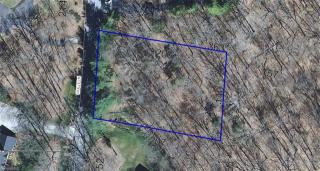 214 Holly Ln, Farmington, NC 27028-2907