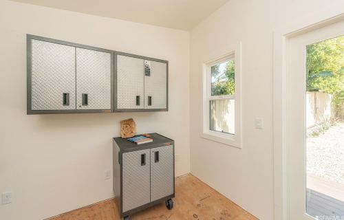 5335 El Camile Ave, Oakland CA  exterior