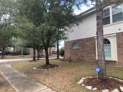 9902 Brilliant Lake Dr, Humble, TX 77396-1571