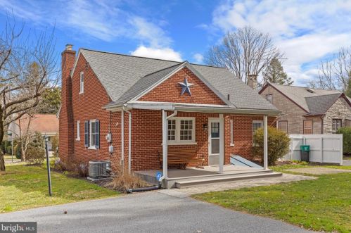 106 Roselle Ave, Lancaster PA  17603-6672 exterior