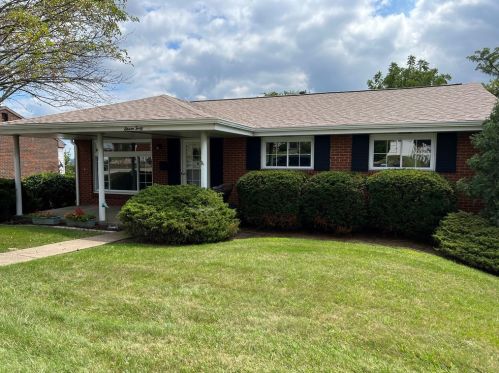1140 Portsmouth Dr, Mckeesport, PA 15133-3708