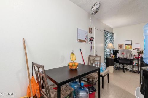 1102 Cheryl Dr, Phoenix AZ 85028-4436 exterior