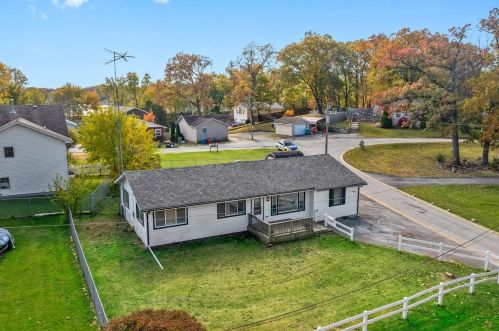 8709 132nd Ave, Cedar Lake, IN 46303-8866