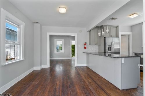 551 Leo St, Industrial Hillside NJ  07205-1726 exterior