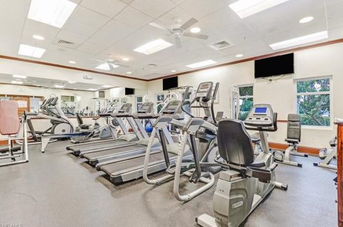 5351 Fox Hollow Dr, Naples FL  34104-5106 exterior