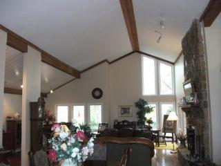 656 The Meadows Pkwy, Desoto, TX 75115-4782