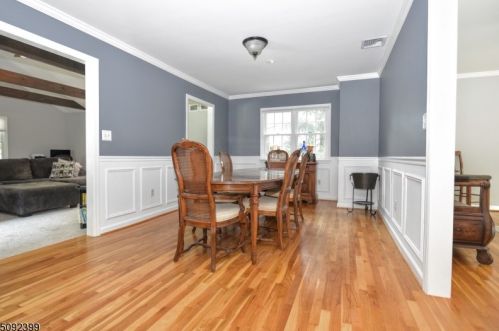 36 Old Milford Ln, West Milford Lakes NJ  07480-1123 exterior