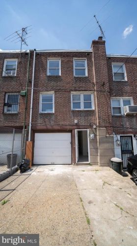 5133 C St, Philadelphia PA  19120-3621 exterior