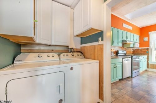 24 Olive St, Bloomfield NJ  07003-3209 exterior