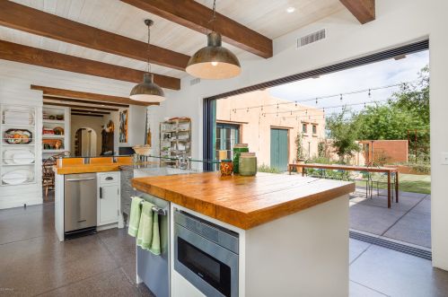 5600 Camino Del Contento, Scottsdale, AZ 85253-7519