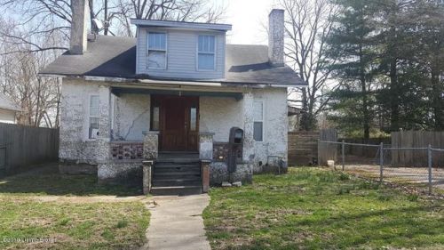 613 6th St, Carrollton, KY 41008-1224