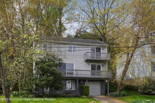 237 Shore Dr, Monmouth Hills, NJ 07732-1567