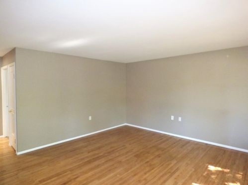 167 Hills Dr, Valpo, IN 46385-5329