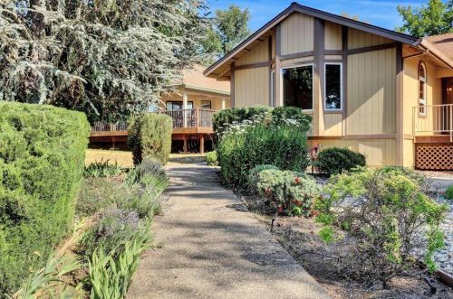 18114 Lake Forest Dr, Lake Wildwood CA  95946-9456 exterior