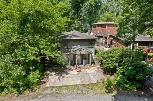 5401 Easy St, Valpo, IN 46383-1101
