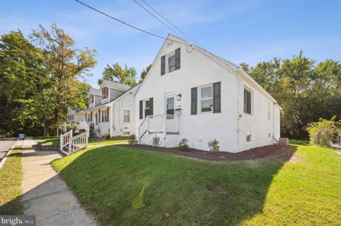 152 Walnut St, West Deptford, NJ 08096-1481