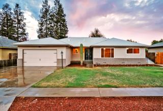 6109 10th St, Fresno, CA 93710-5826