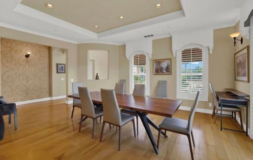 30419 Canyon Estates Rd, Vista CA  92084-1043 exterior