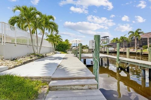 1409 43rd Ter, Cape Coral, FL 33904-7345
