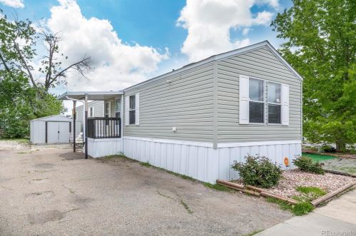 17012 Batavia Pl, Denver, CO 80011-4913