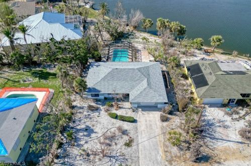 411 Lake Murex Blvd, Sanibel FL  33957-5536 exterior