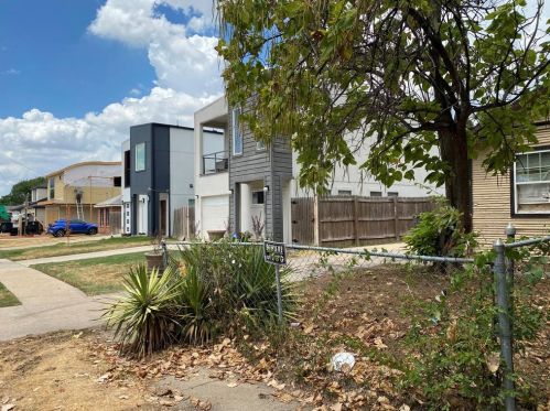 1951 Angelina Dr, Dallas, TX 75212-1710
