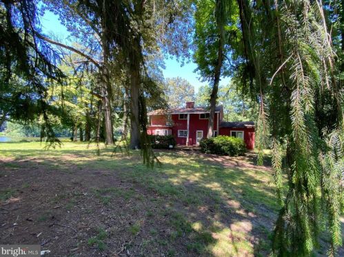 213 Shore Dr, Dover DE  19901-5740 exterior