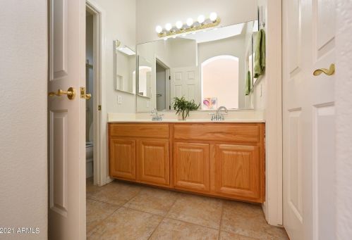 4343 Walnut Rd, Gilbert AZ 85298-8317 exterior