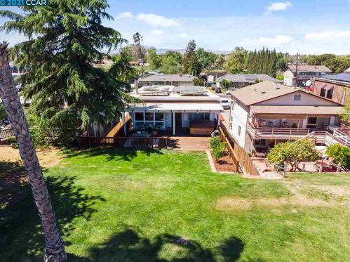 5500 Sandmound Blvd, Oakley CA  94561-5027 exterior