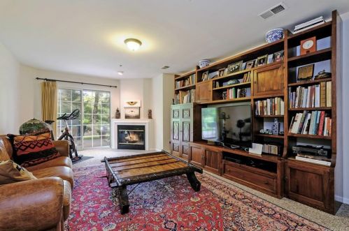 1408 Pondcrest Ln, White Plains NY  10607-1357 exterior