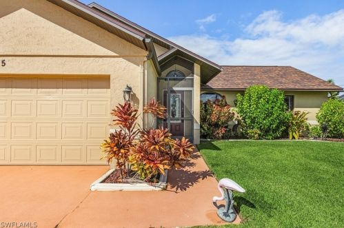 1155 43rd St, Cape Coral, FL 33914-5749