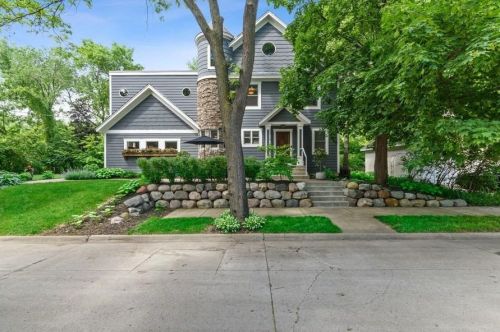 2512 Franklin Ave, Minneapolis, MN 55406-1029