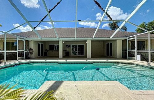 2213 Malachite Ct, Lakeland, FL 33810-8210